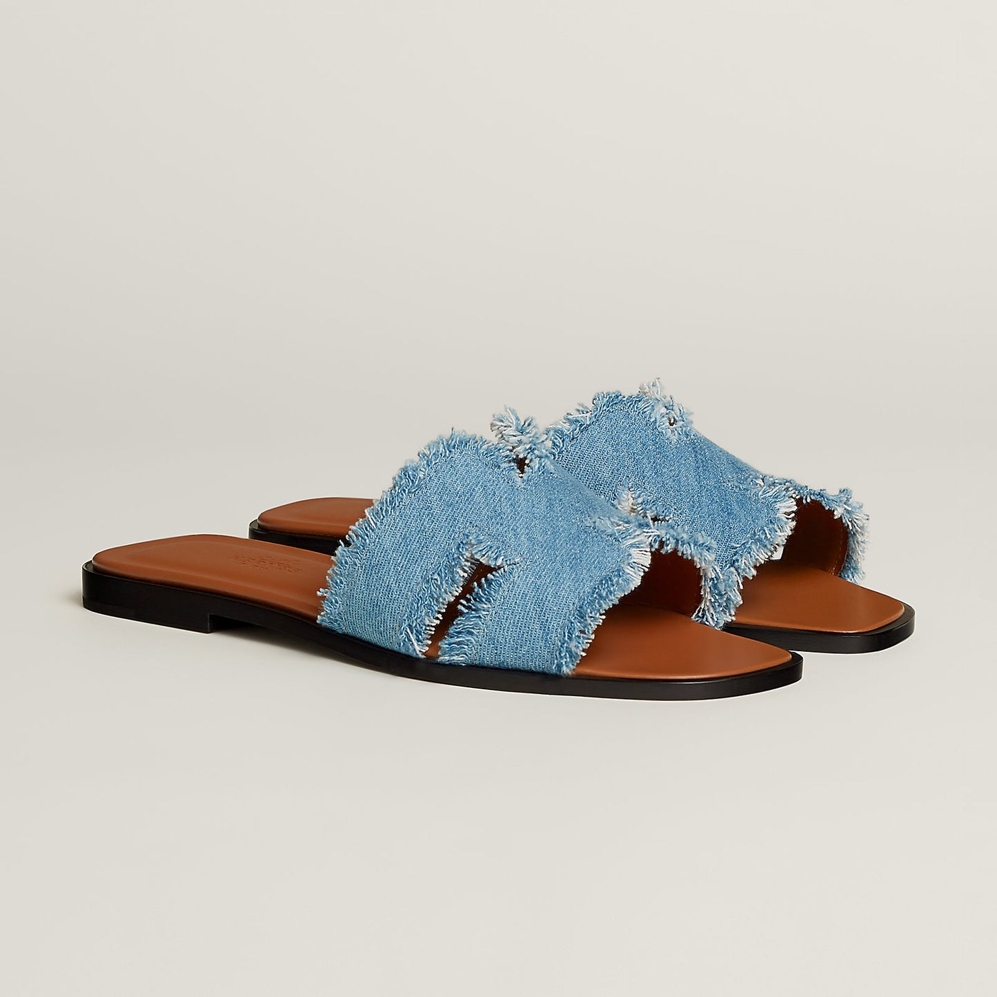 Oran Sandal