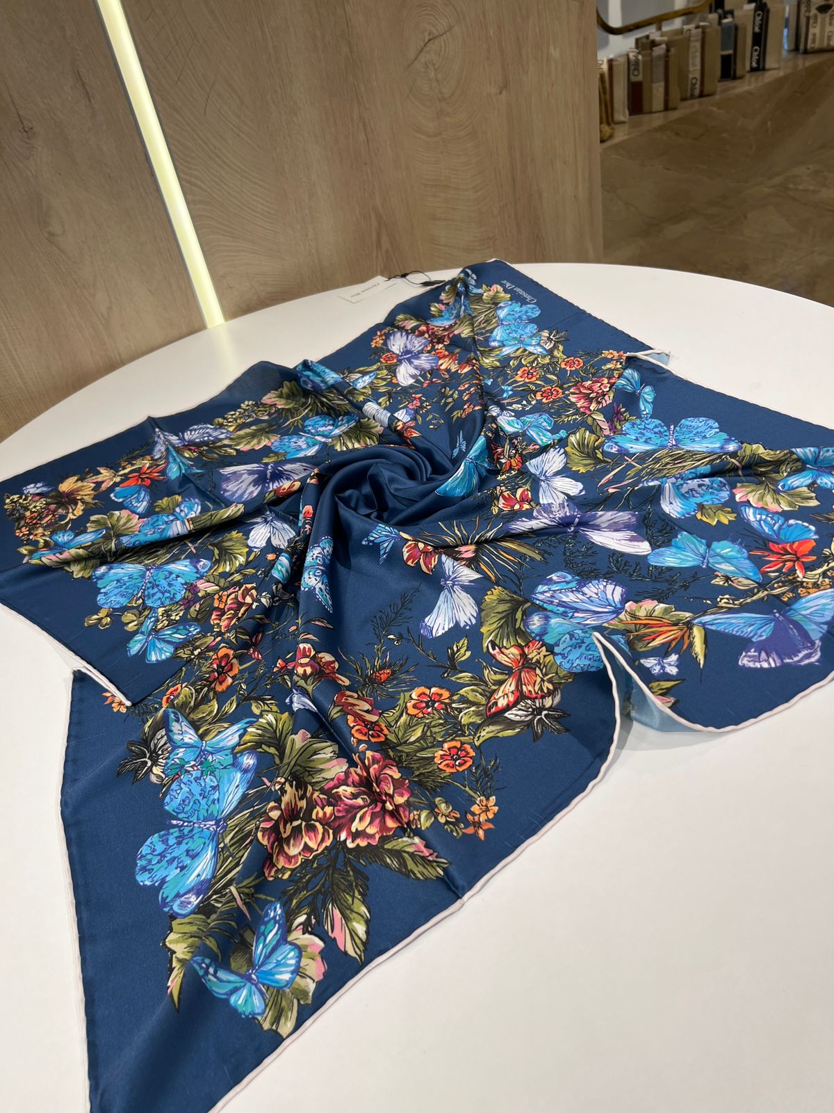 DIOR scarf