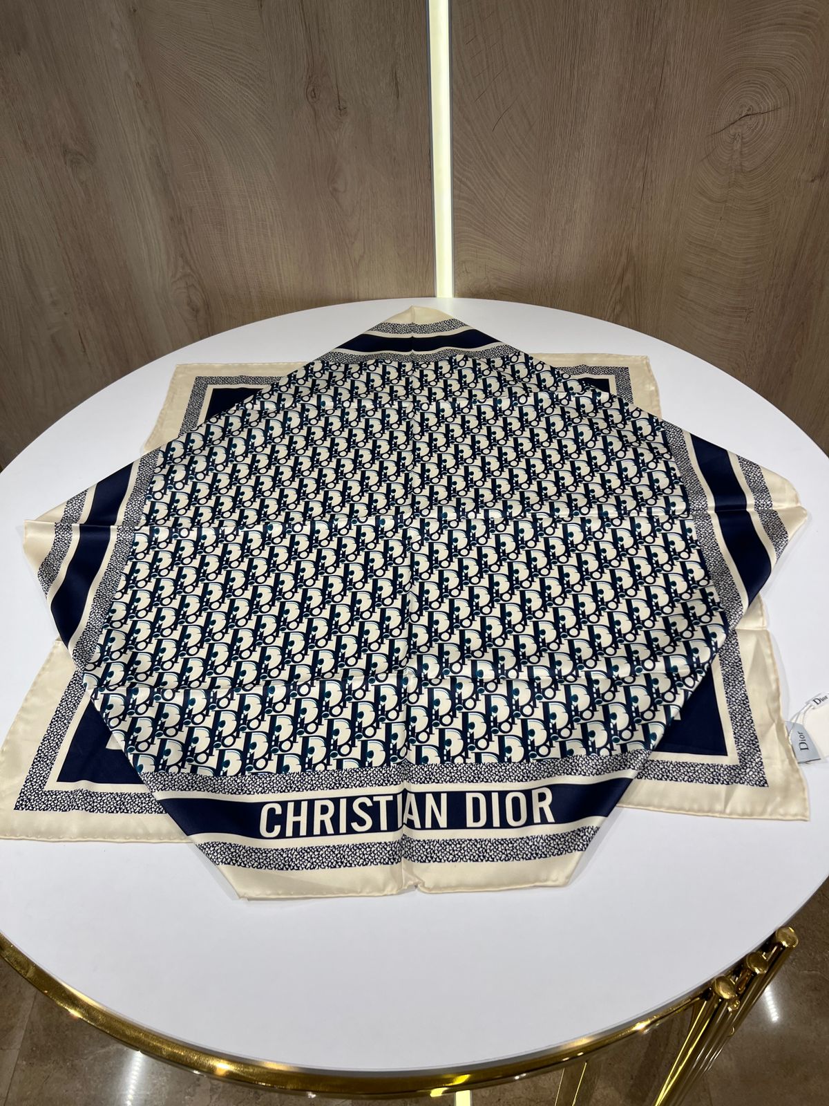 DIOR scarf