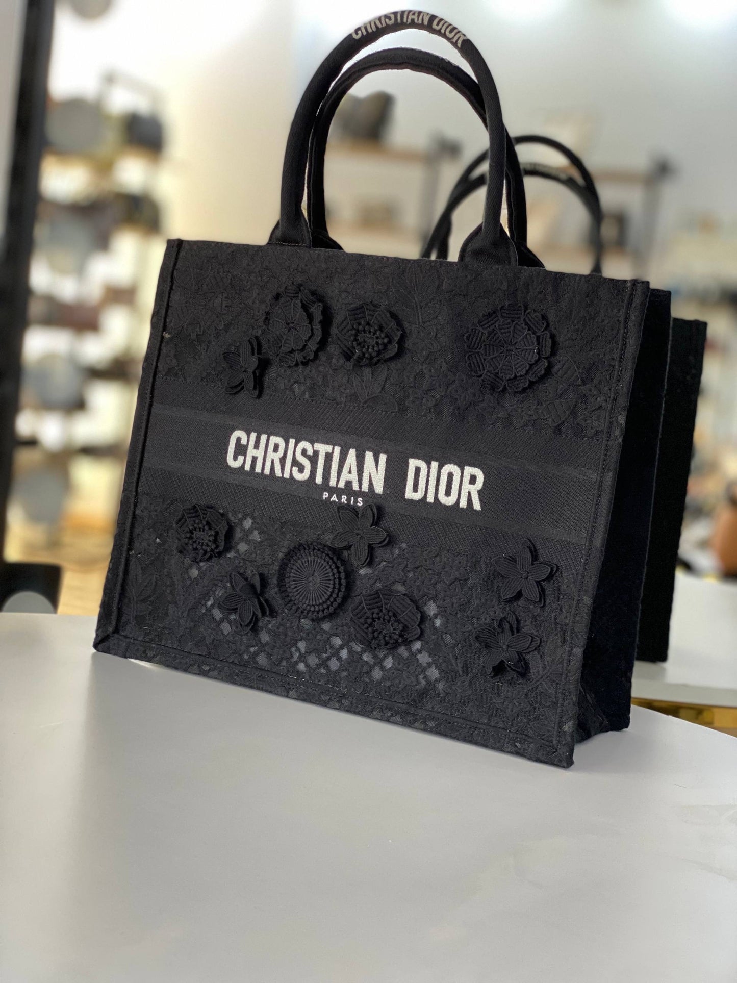 DIOR