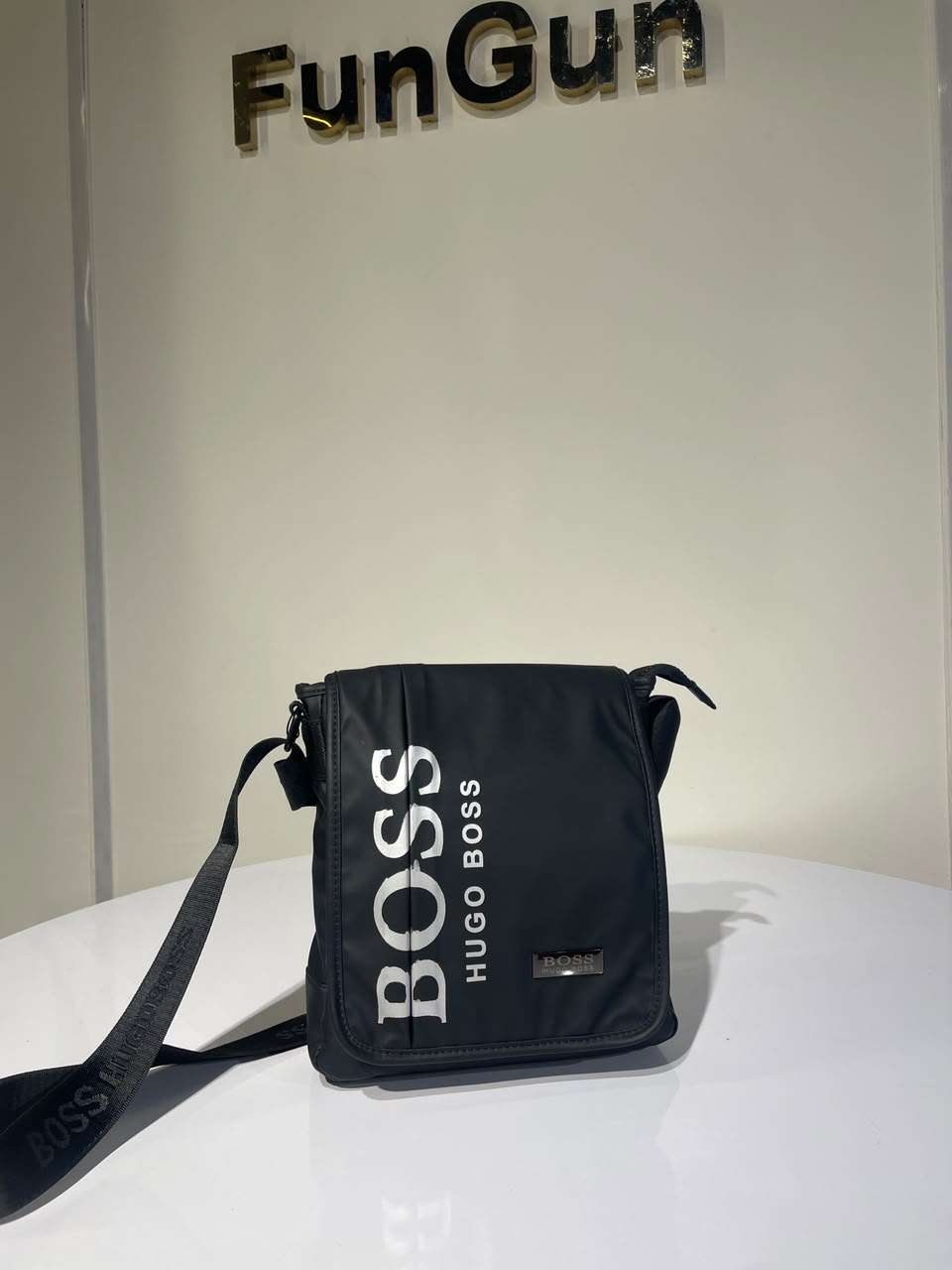 shoulder bag boss for men