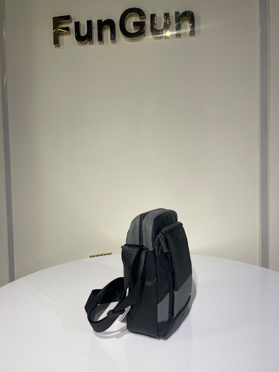 shoulder bag Calvin Klein original for men