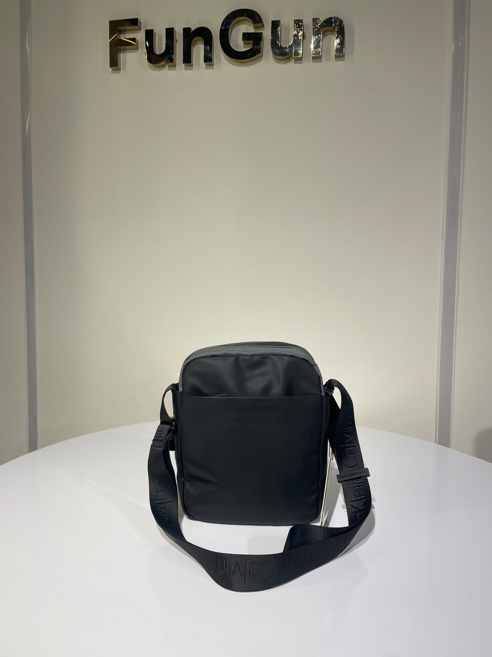 shoulder bag Calvin Klein original for men