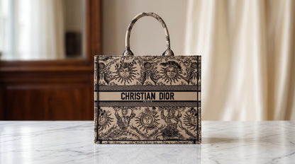 DIOR