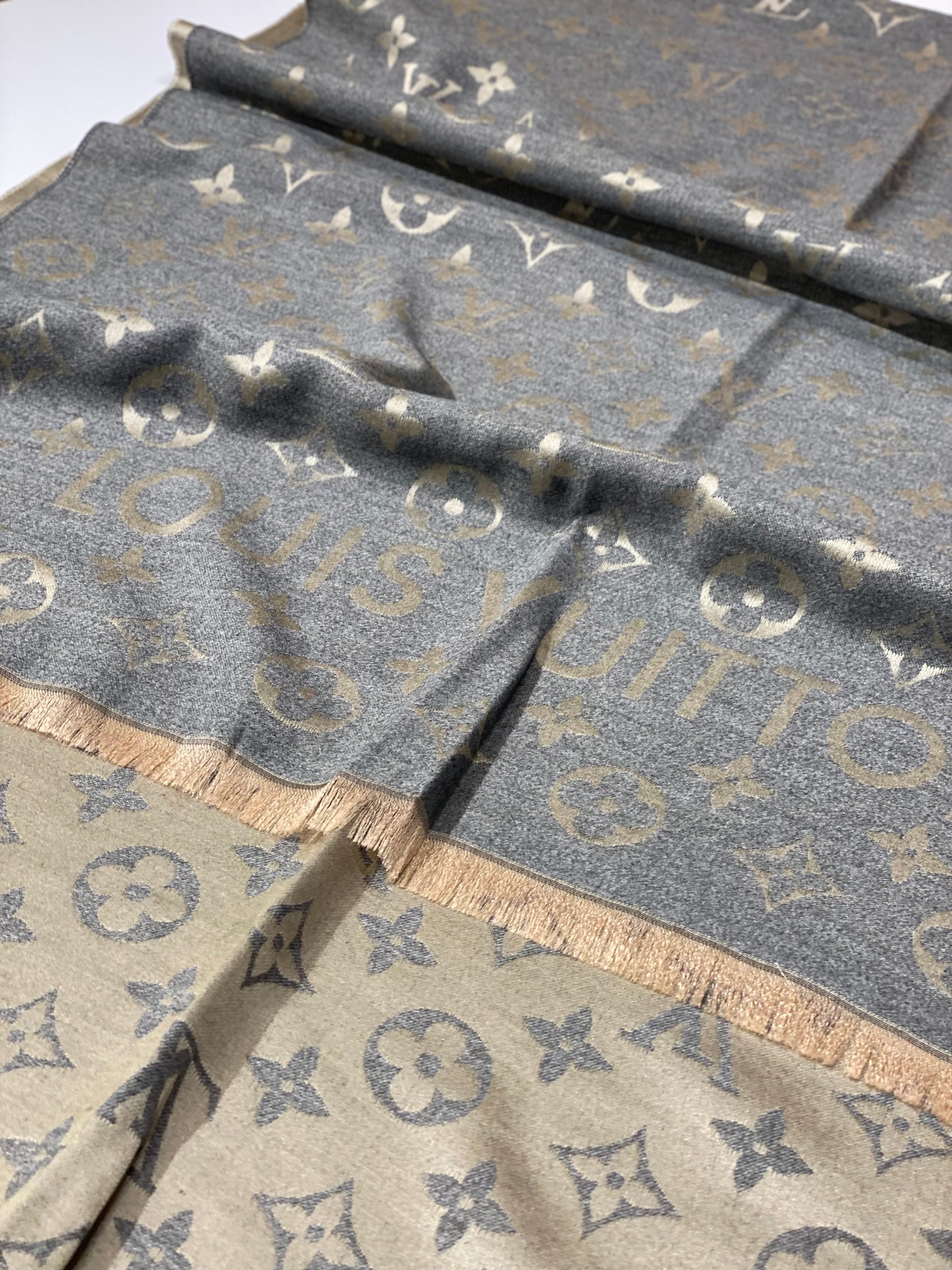 LV Scarf