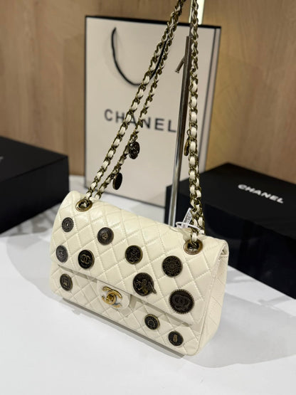 Chanel Classic Flap Bag (Limited Edition "Paris-Cosmopolite" Pin/Emblem Decor)