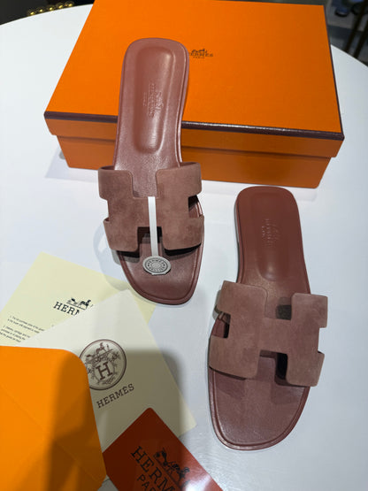 Oran Sandal