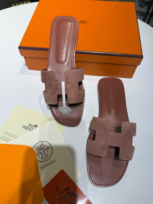 Oran Sandal