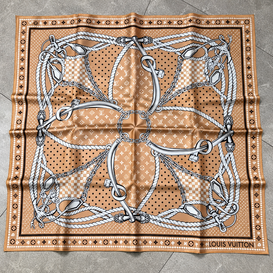 Lv scarf