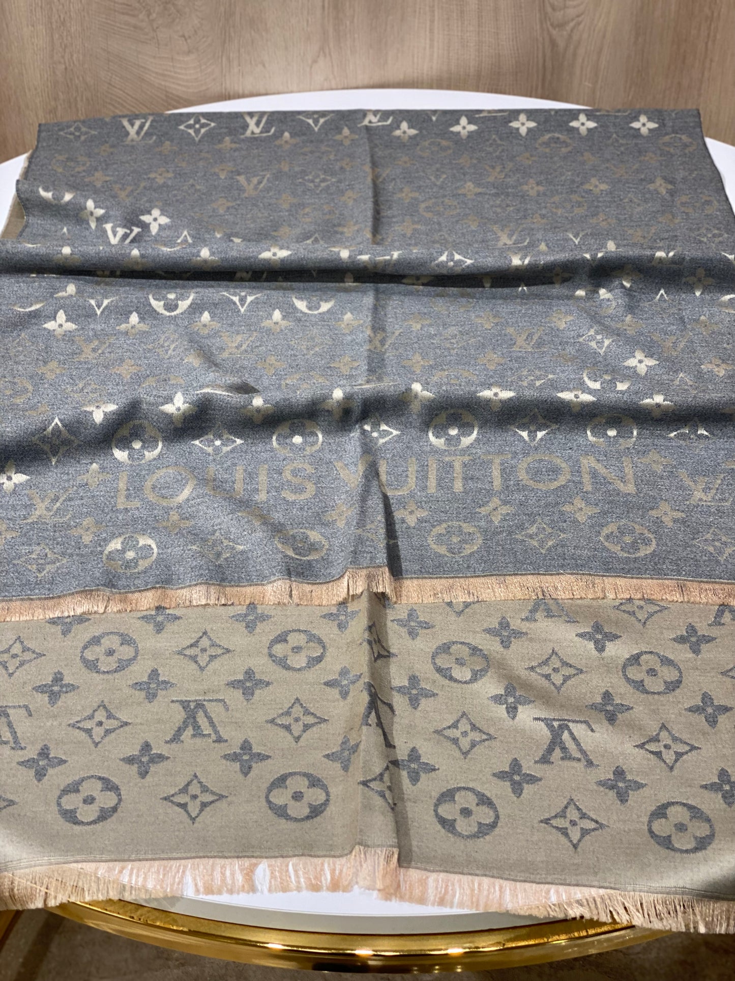 LV Scarf