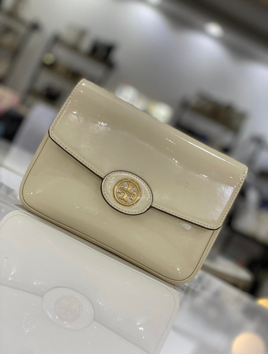 Tory Burch Robinson Spazzolato Convertible Shoulder Bag – White Patent Leather
