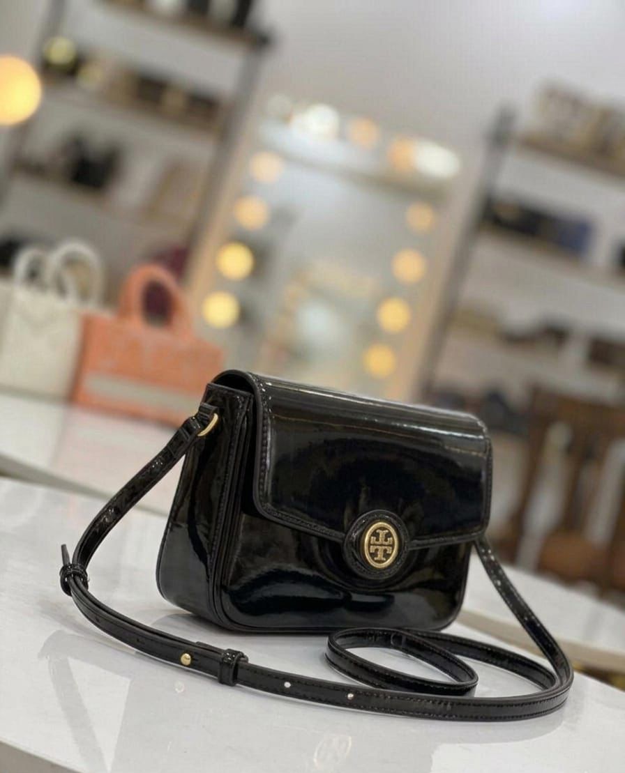 Tory Burch Robinson Spazzolato Convertible Shoulder Bag – black Patent Leather
