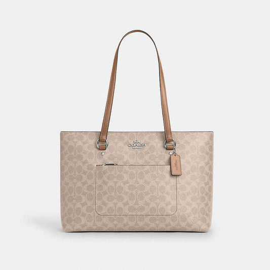 COACH Station Tote Bag
In Signature Canvas