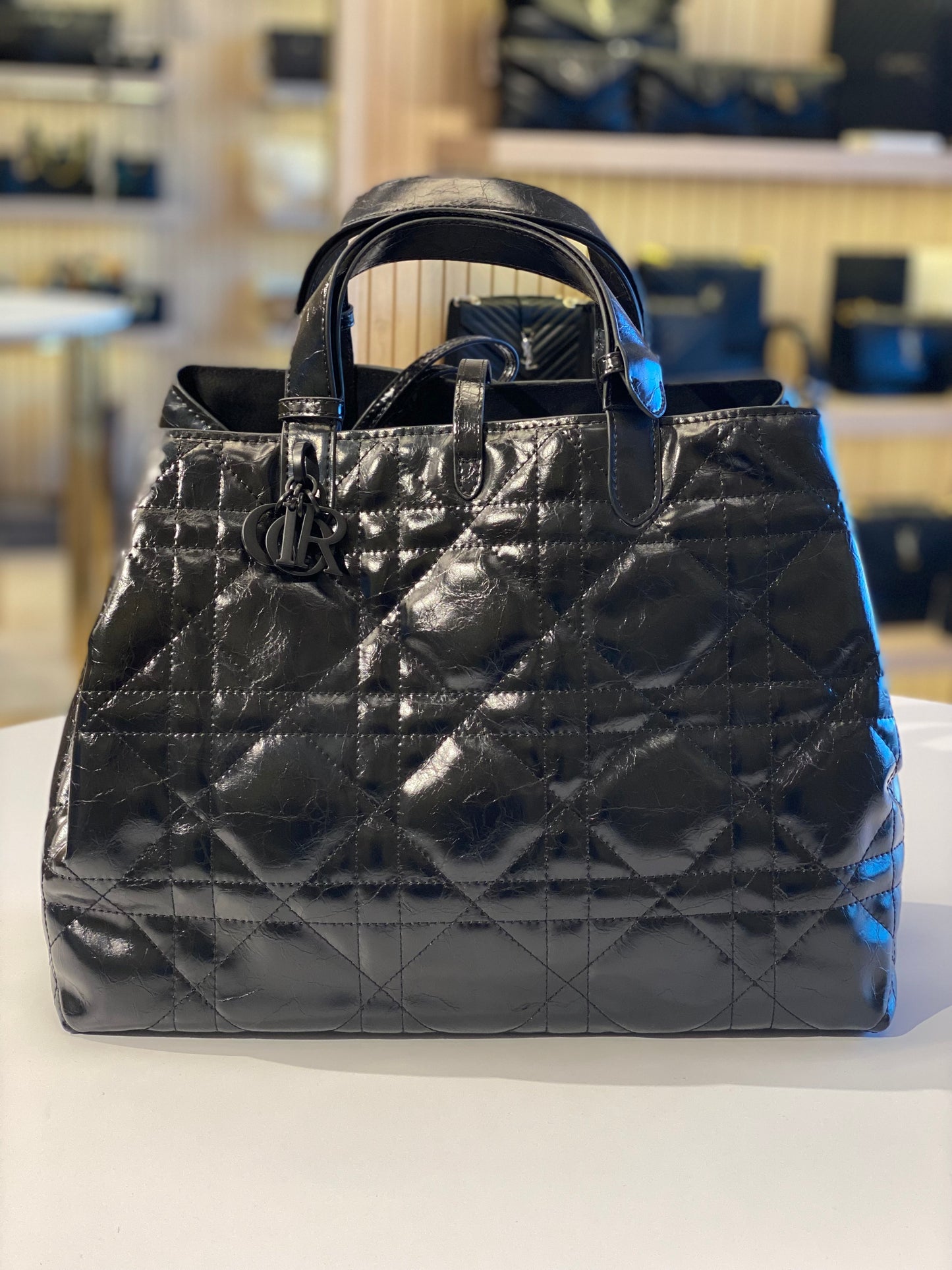 Dior