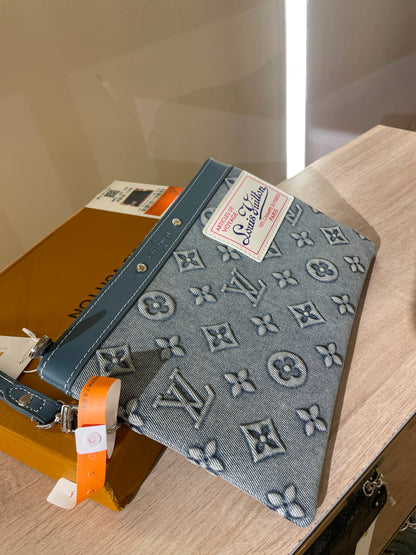 LV Clutch