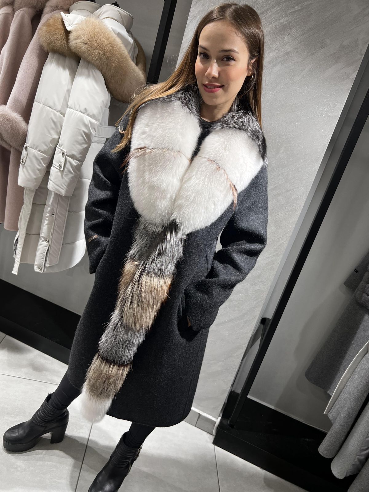 Selected Variant Image