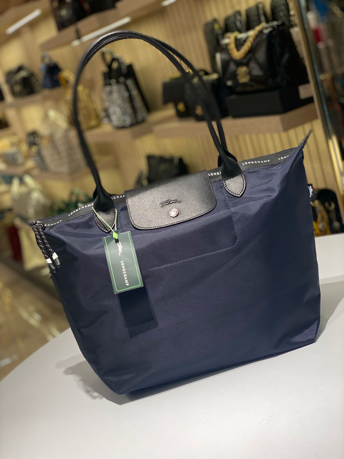 Selected Variant Image