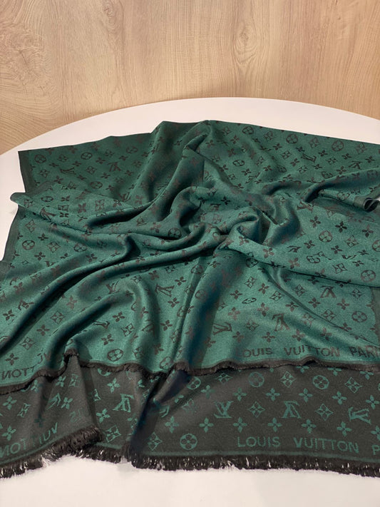 LV scarf