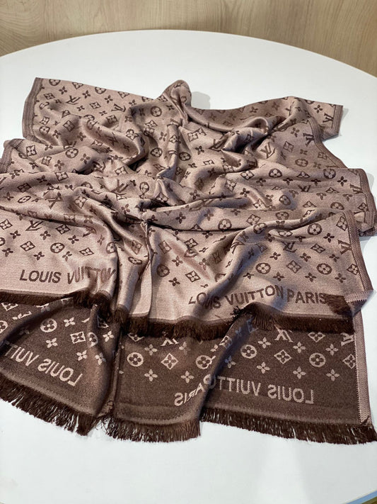 LV scarf