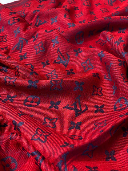 LV scarf