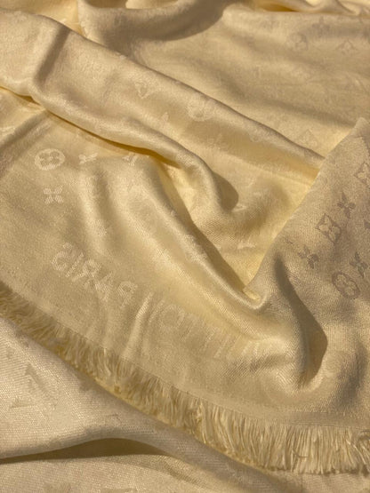 LV scarf