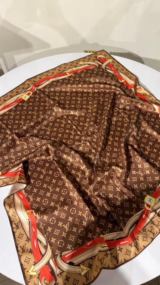 LV scarf