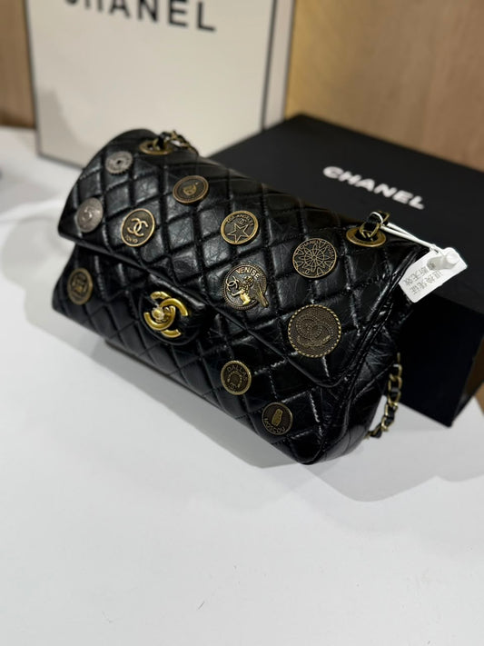 Chanel Classic Flap Bag (Limited Edition "Paris-Cosmopolite" Pin/Emblem Decor) Black Color (Copy)