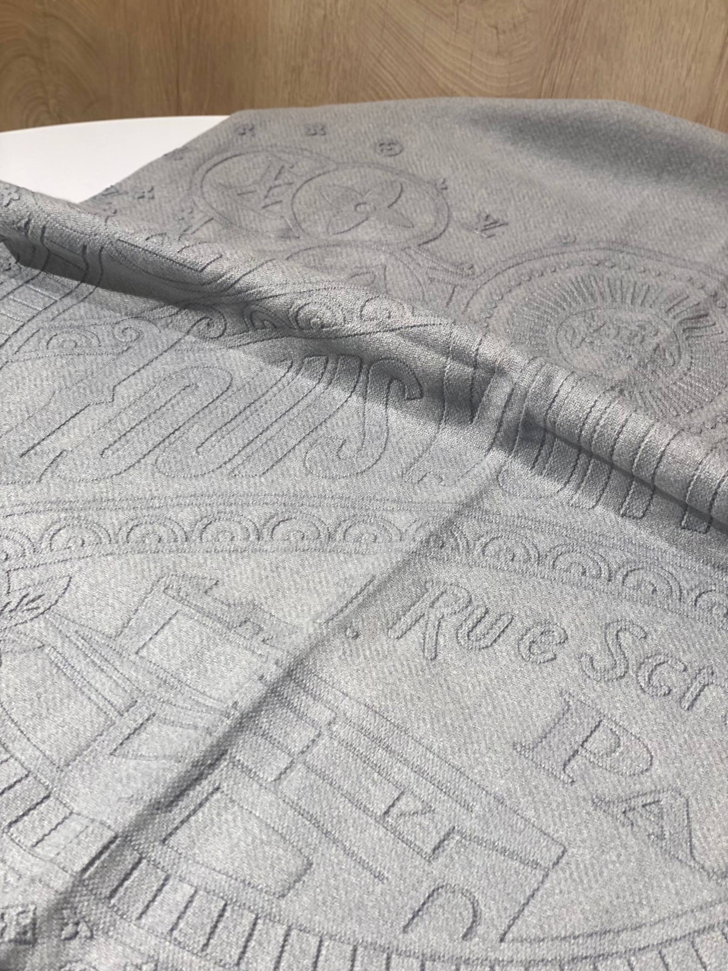 LV Scarf