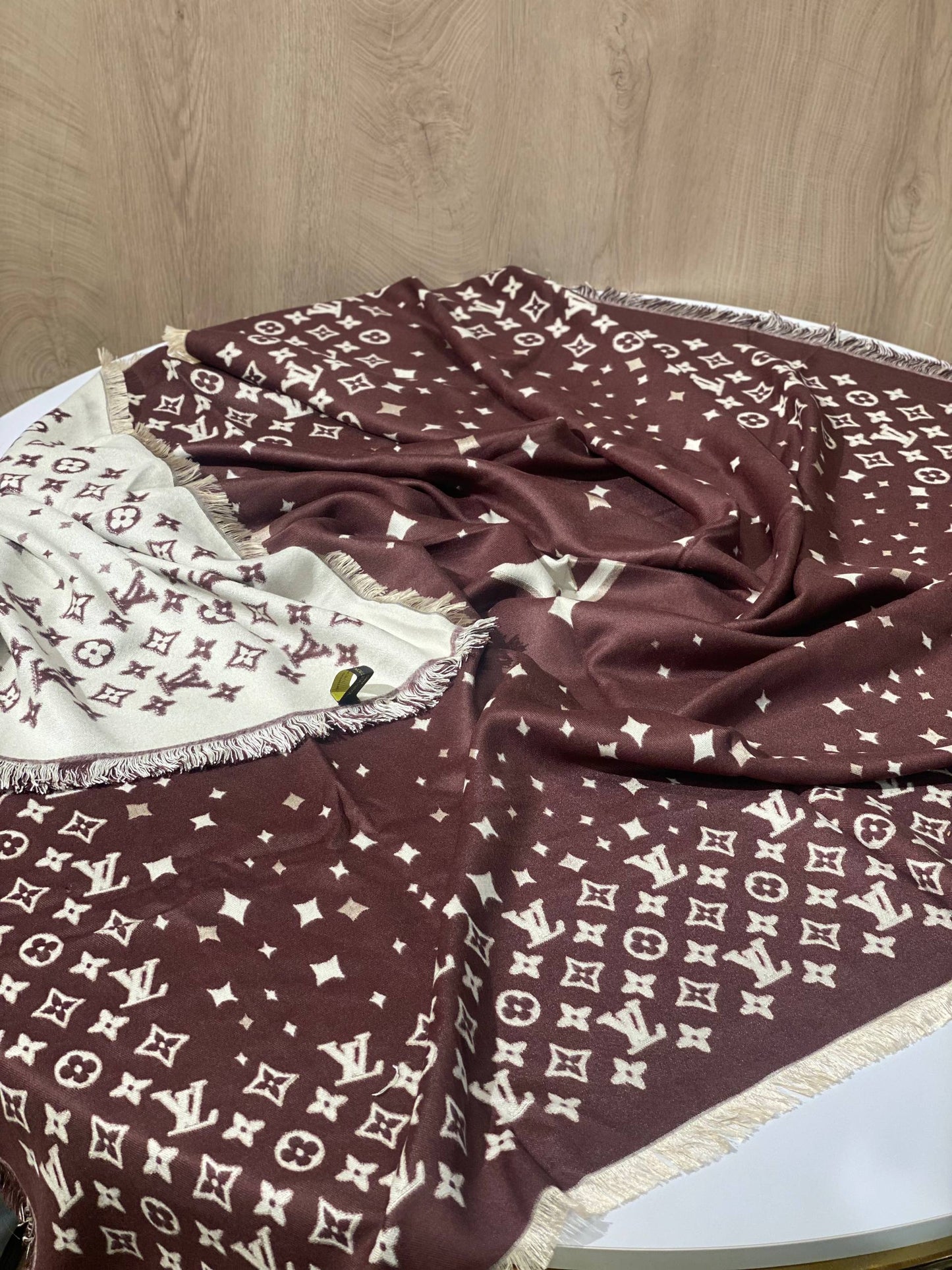 LV Scarf