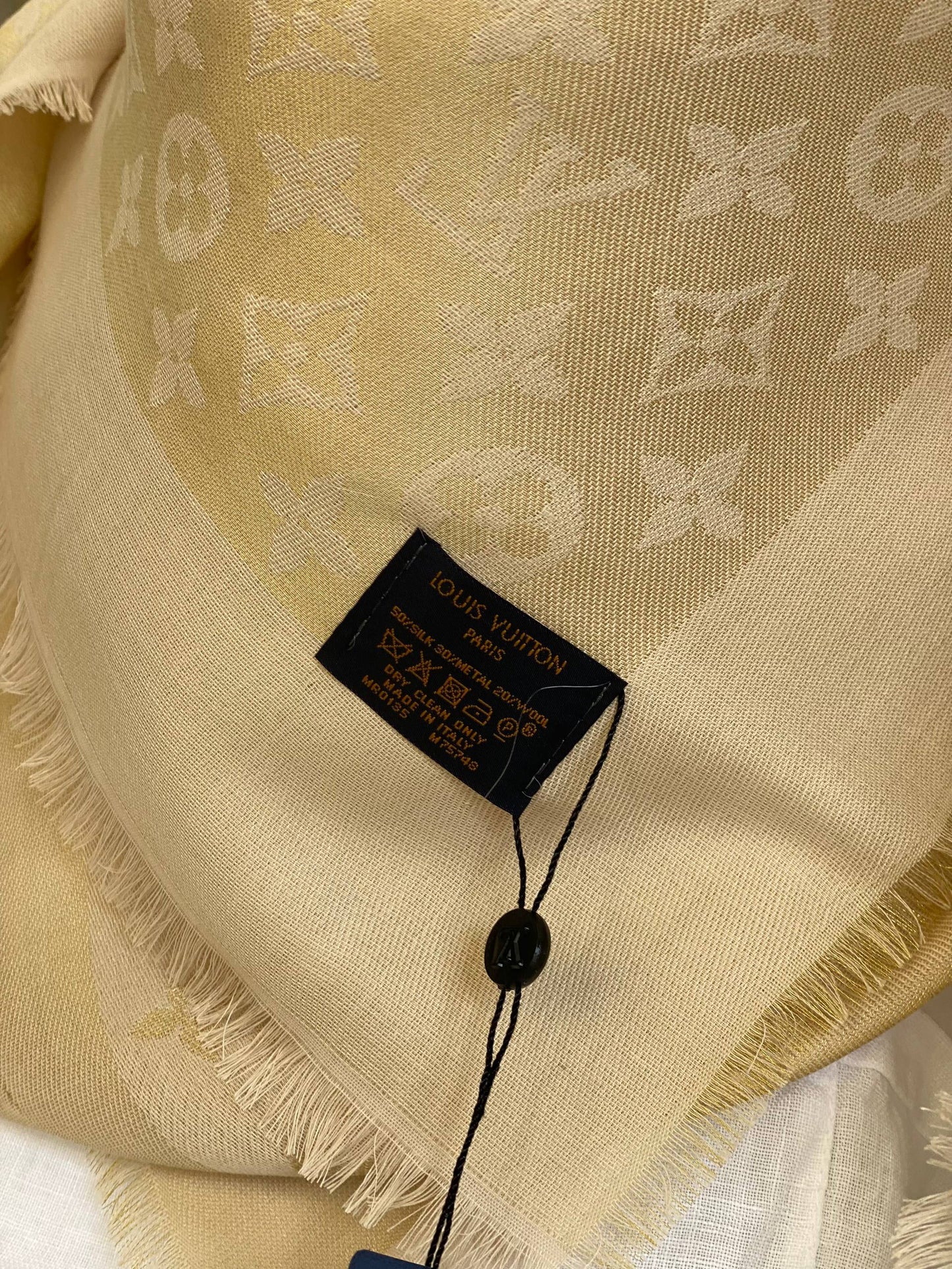 LV Scarf
