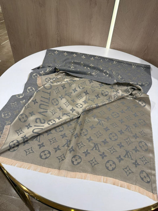 LV Scarf
