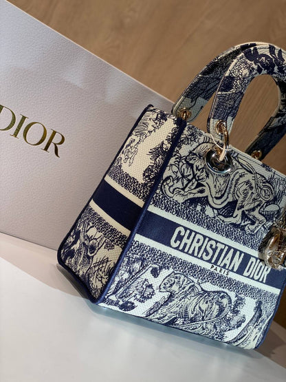 Dior