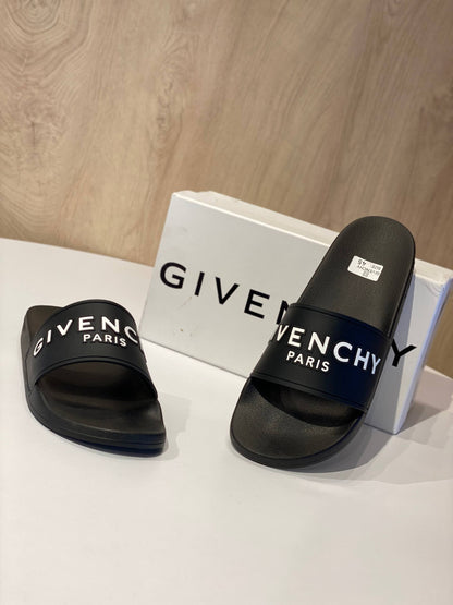 Givenchy Logo Slide Slipper – Core Black & White