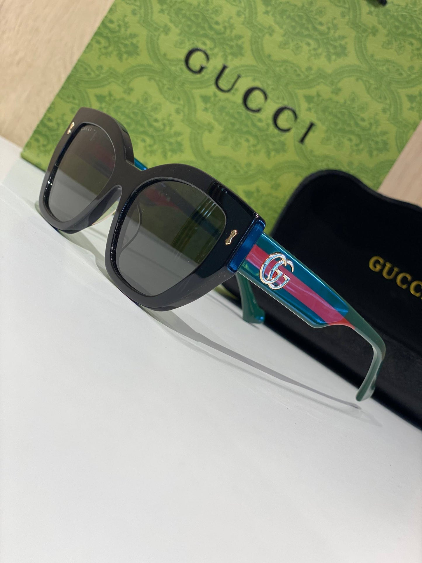 Gucci