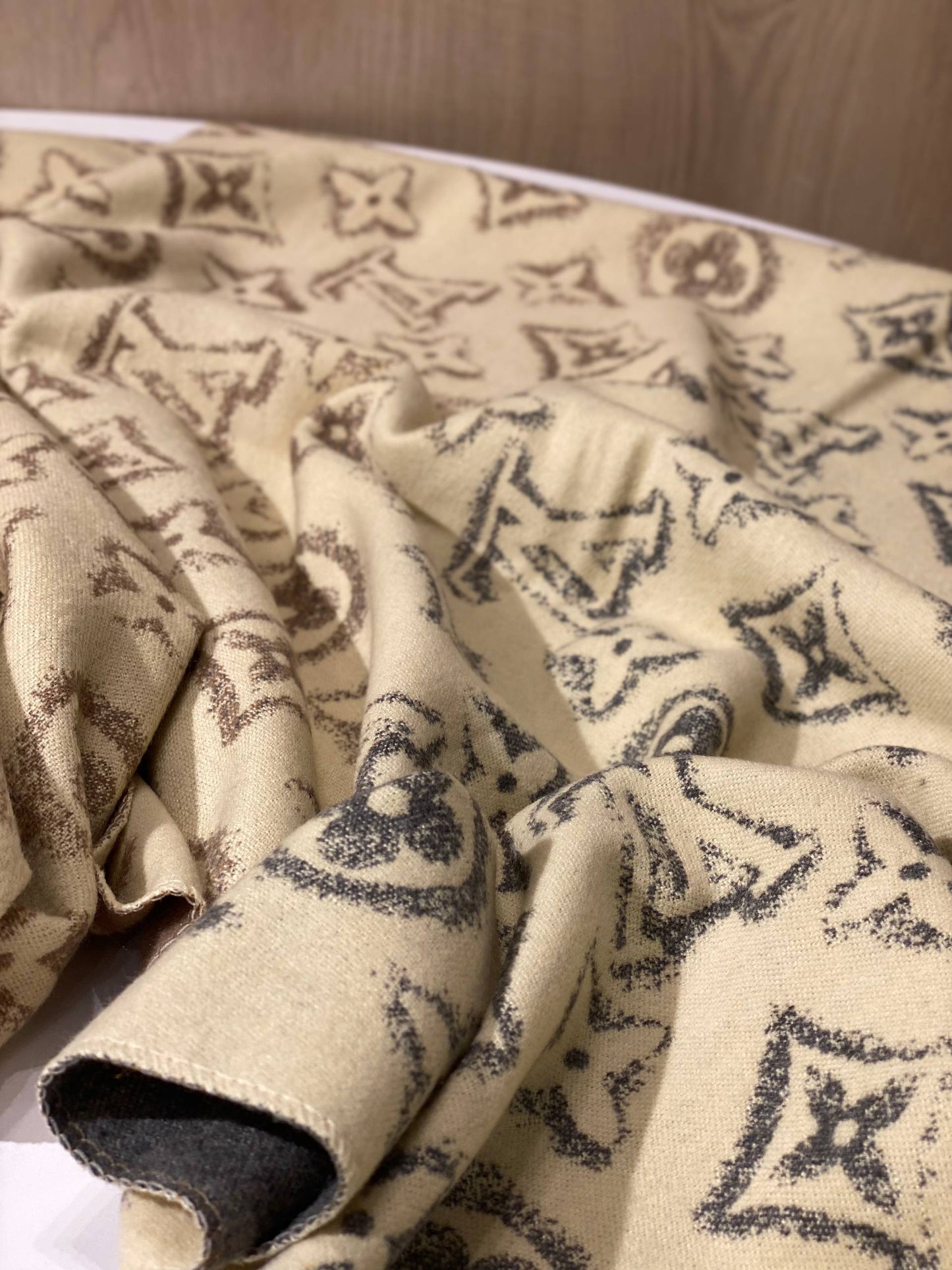 LV Scarf