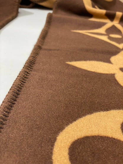 LV Scarf