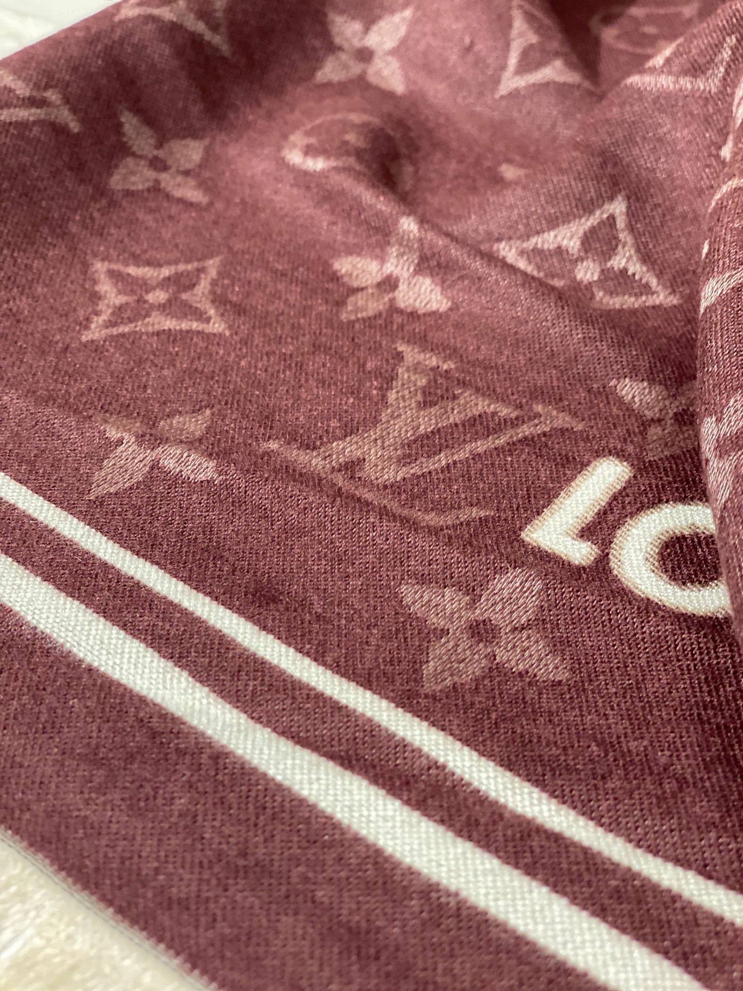 LV Scarf