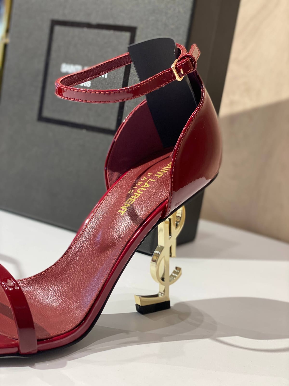 Sandal Ysl