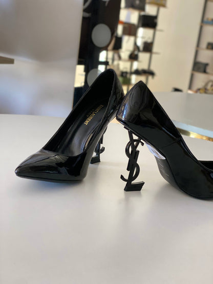 Saint Laurent Women's (Black on black)
