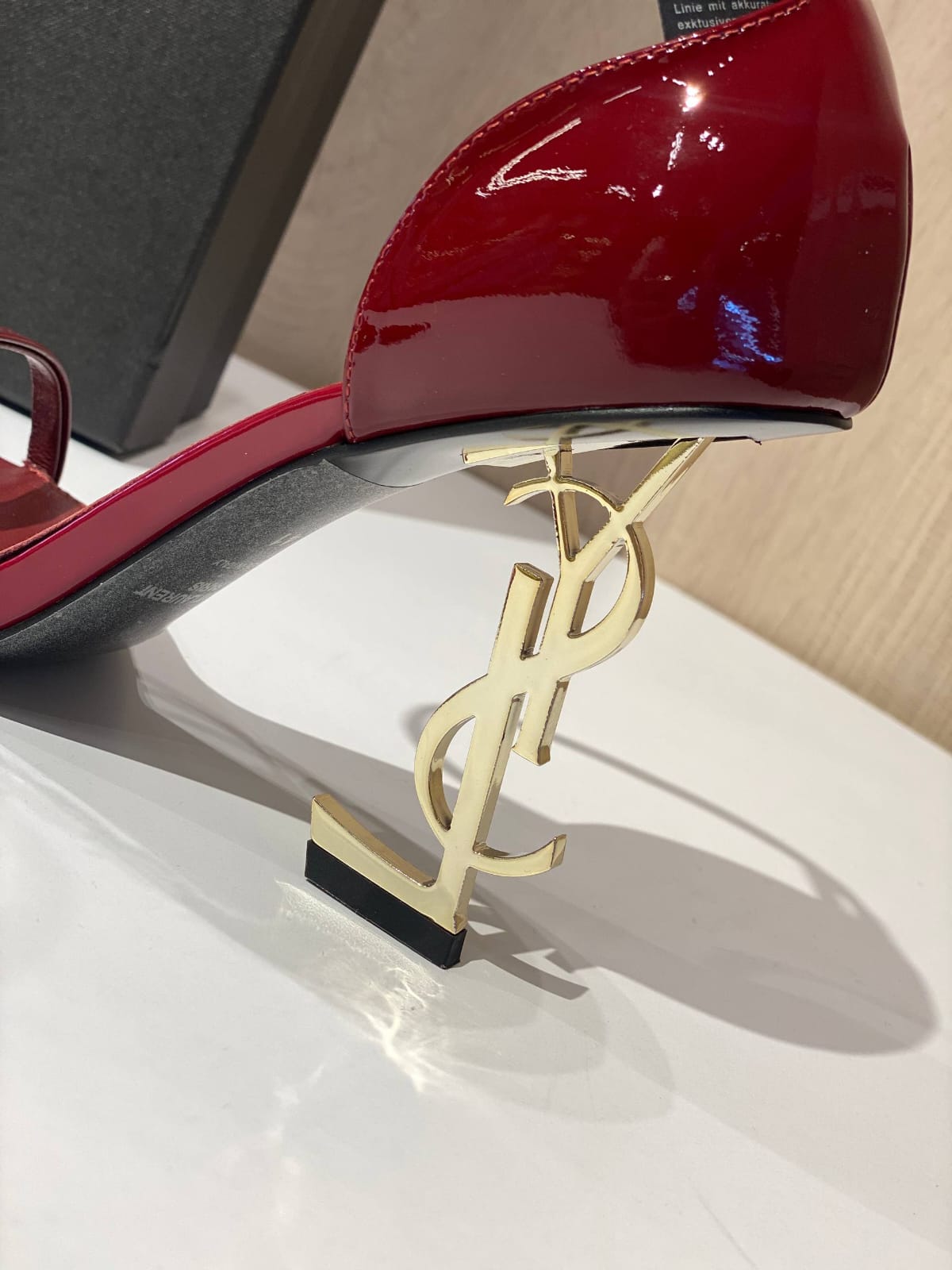 Sandal Ysl