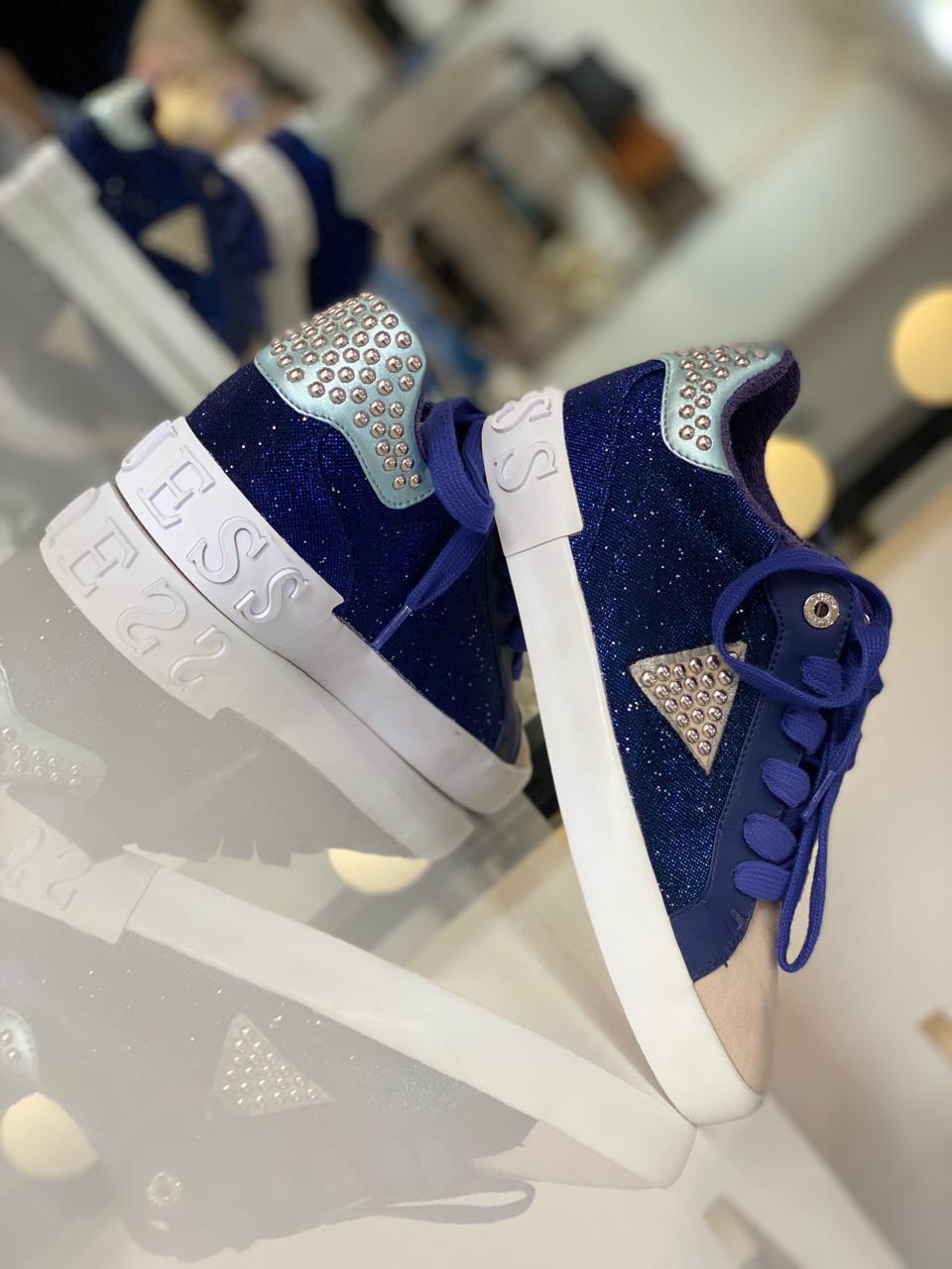 Guess sneaker