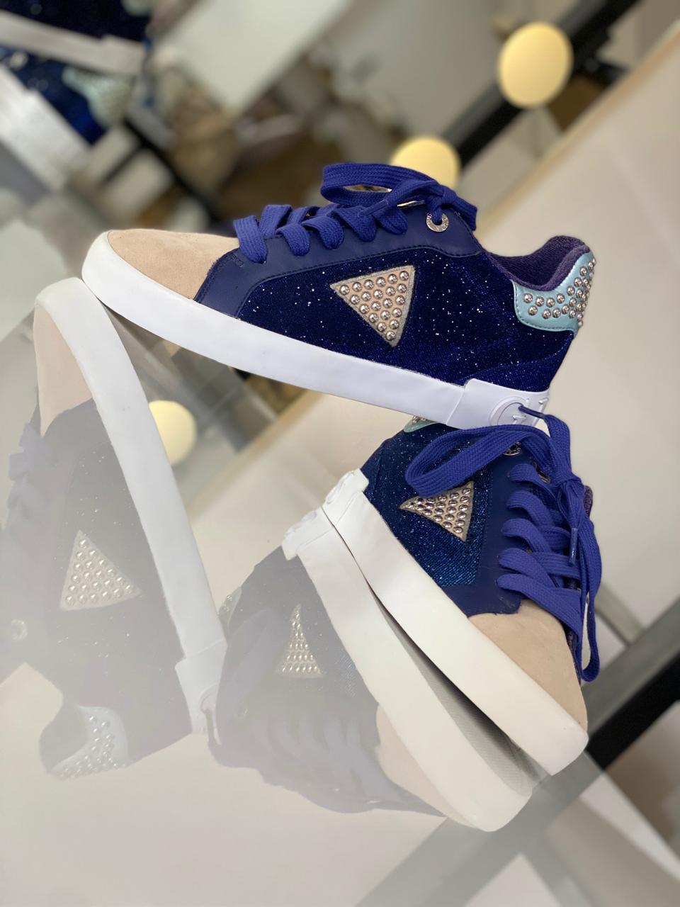 Guess sneaker