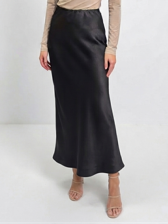 Skirt Stan (Black)