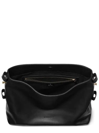Gucci
medium Beatrix shoulder bag