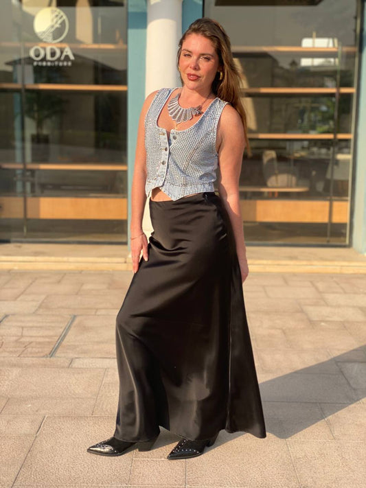 Skirt Stan (Black)