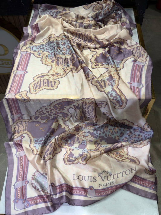 Lv scarf